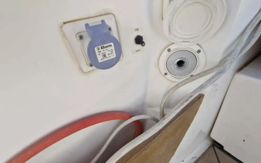 slider 18 Sessa Marine Key Largo 30