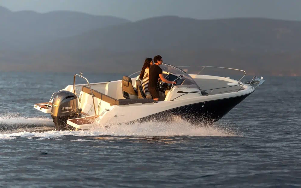 slider 0 Jeanneau Cap Camarat 6.5 WA