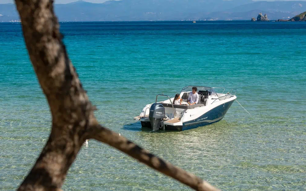 slider 1 Jeanneau Cap Camarat 6.5 WA