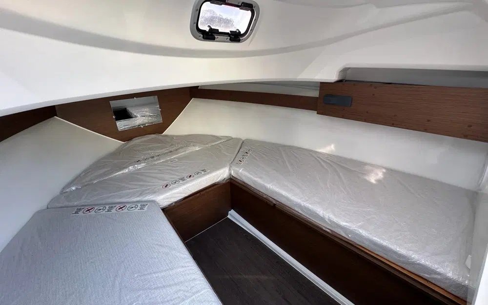 slider 5 Jeanneau Cap Camarat 6.5 WA