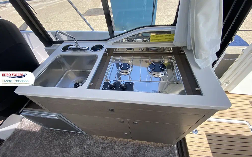 slider 11 Jeanneau Merry Fisher 895