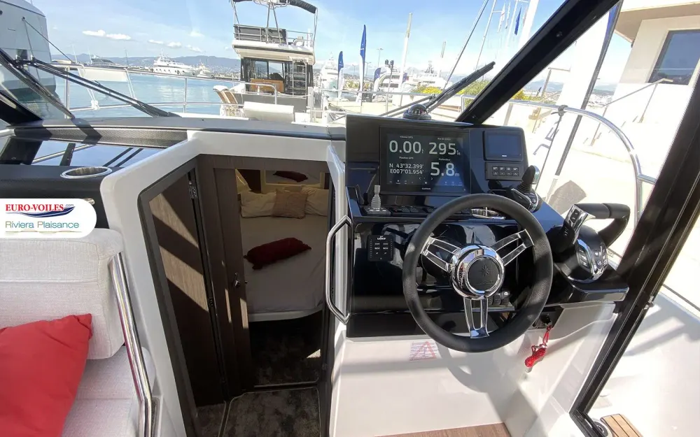 slider 13 Jeanneau Merry Fisher 895 Serie 2