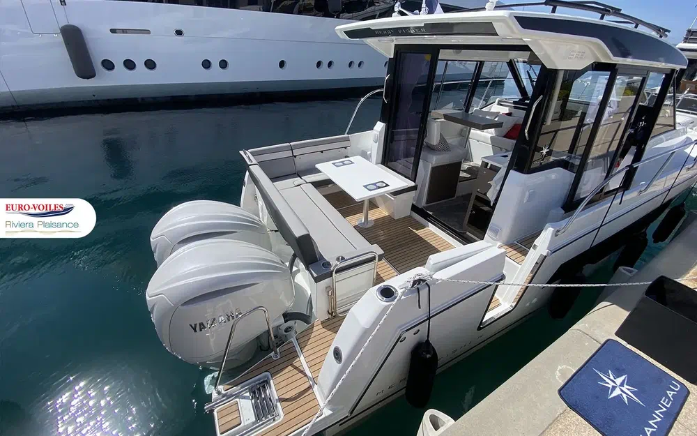 slider 1 Jeanneau Merry Fisher 895