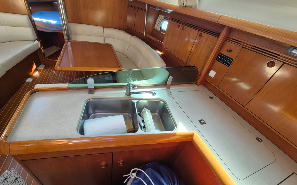 slider 7 Jeanneau Sun Odyssey 40.3
