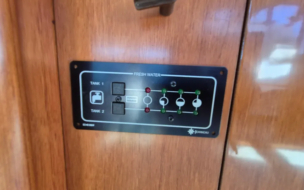 slider 8 Jeanneau Sun Odyssey 40.3