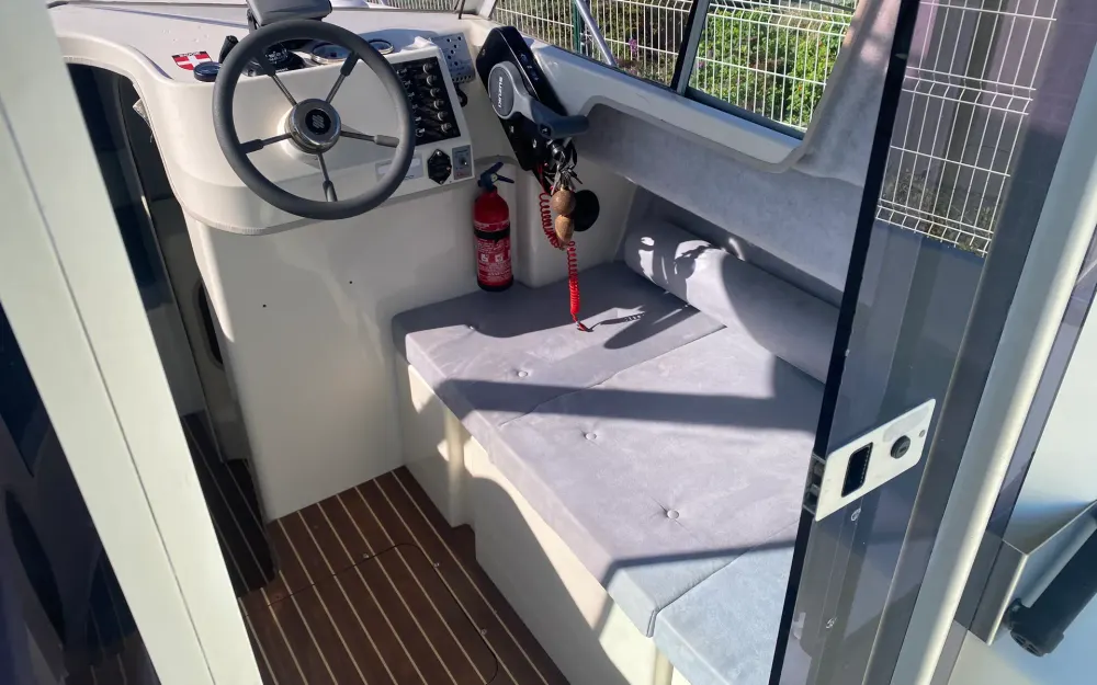 slider 5 Guymarine Evada 640