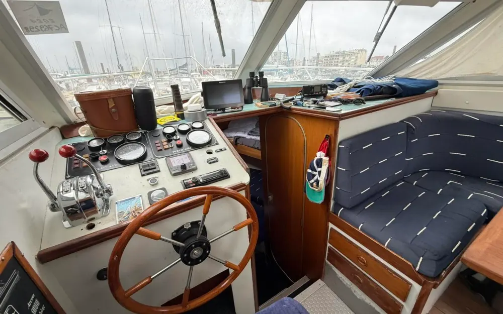 slider 9 Yachting France Arcoa 1080
