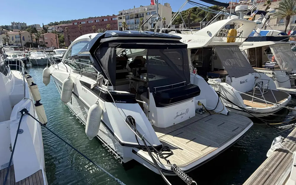 slider 6 Beneteau Gran Turismo 40
