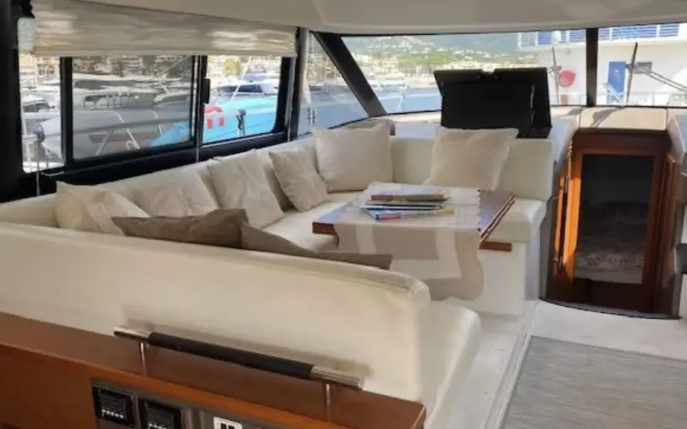 slider 1 Jeanneau Prestige 450 Fly