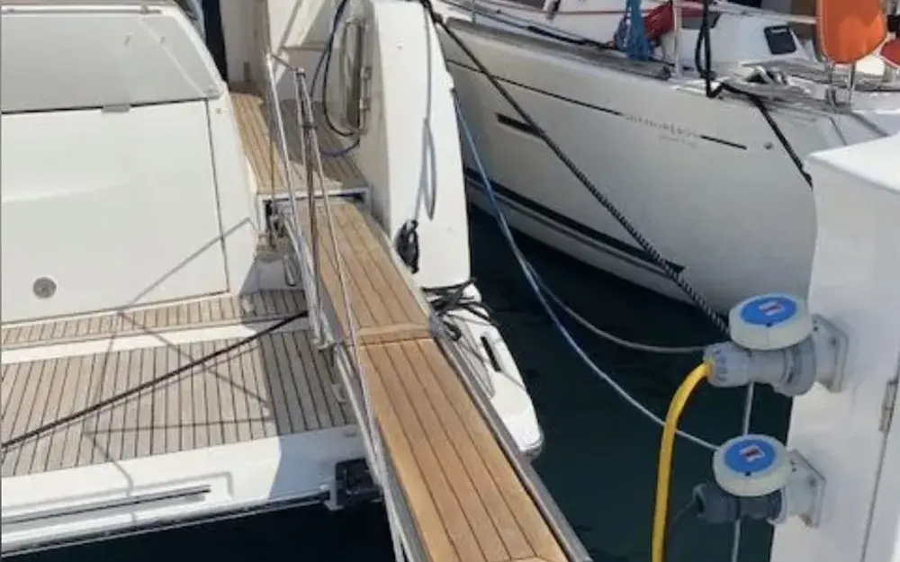 slider 22 Jeanneau Prestige 450 Fly