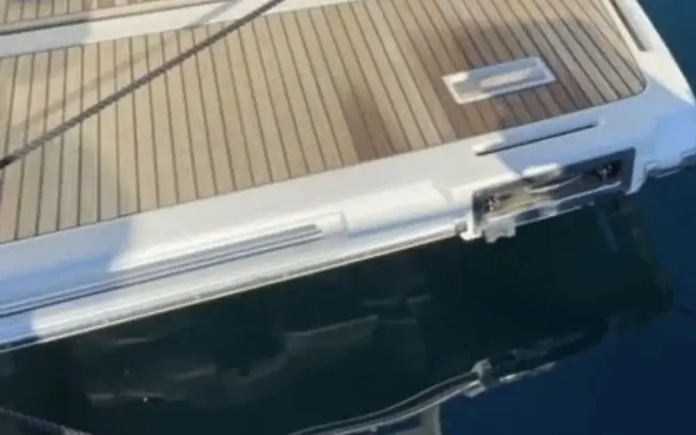 slider 23 Jeanneau Prestige 450 Fly