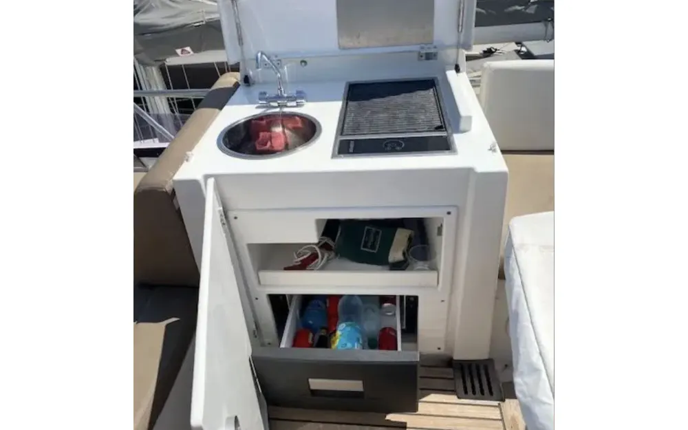 slider 30 Jeanneau Prestige 450 Fly