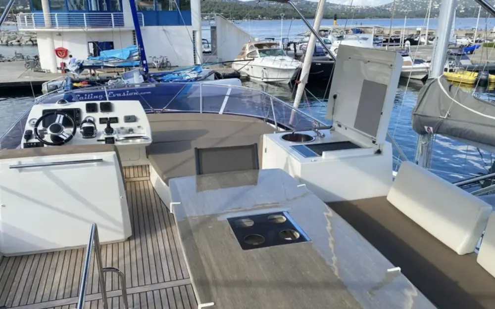 slider 31 Jeanneau Prestige 450 Fly