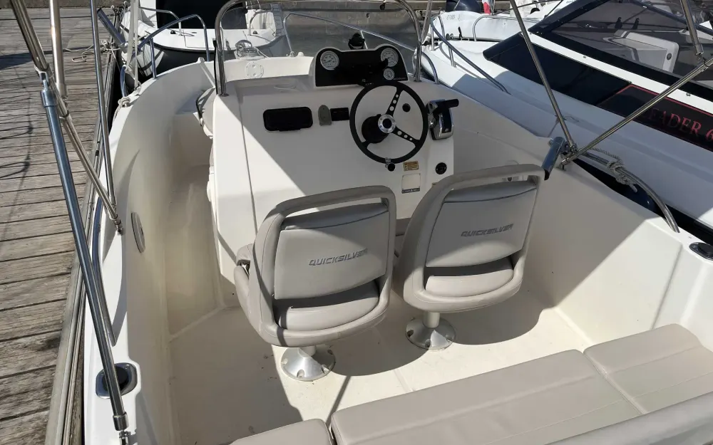 slider 7 Quicksilver Activ 555 Open