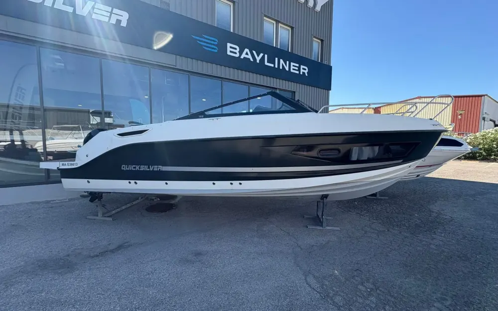 slider 0 Quicksilver Activ 755 Cruiser