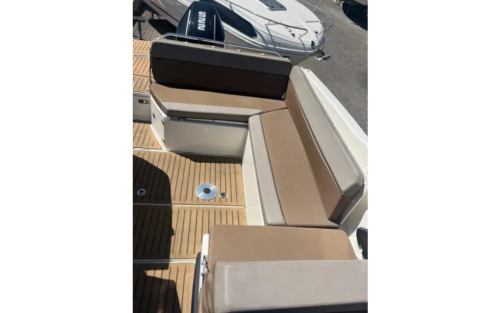 slider 5 Quicksilver Activ 755 Cruiser
