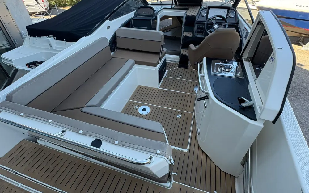 slider 4 Quicksilver Activ 755 Cruiser