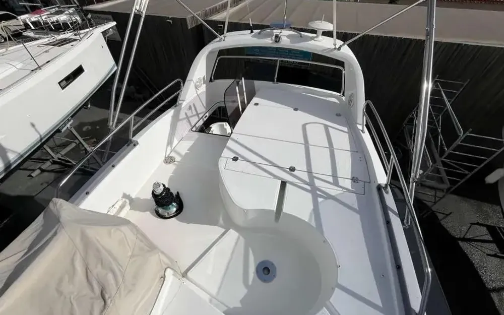 slider 3 Beneteau Antares 36