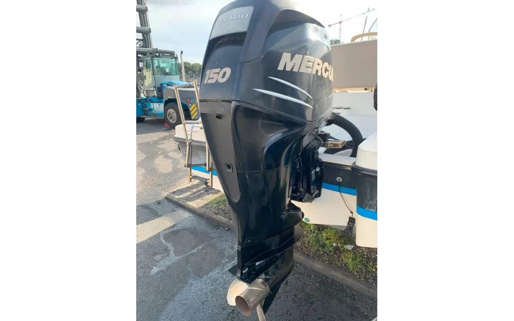 slider 4 Quicksilver Activ 675 Sundeck