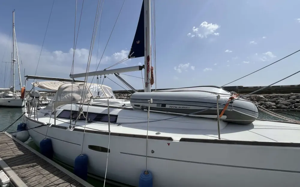 slider 0 Beneteau Oceanis 37
