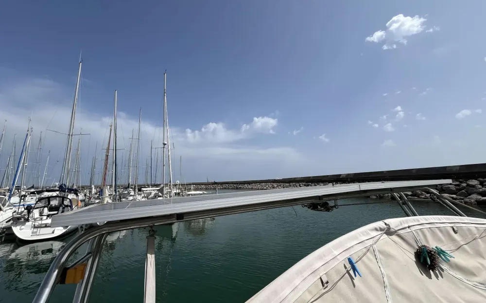 slider 9 Beneteau Oceanis 37