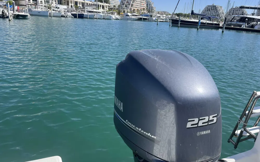 slider 8 Jeanneau Cap Camarat 7.5 CC
