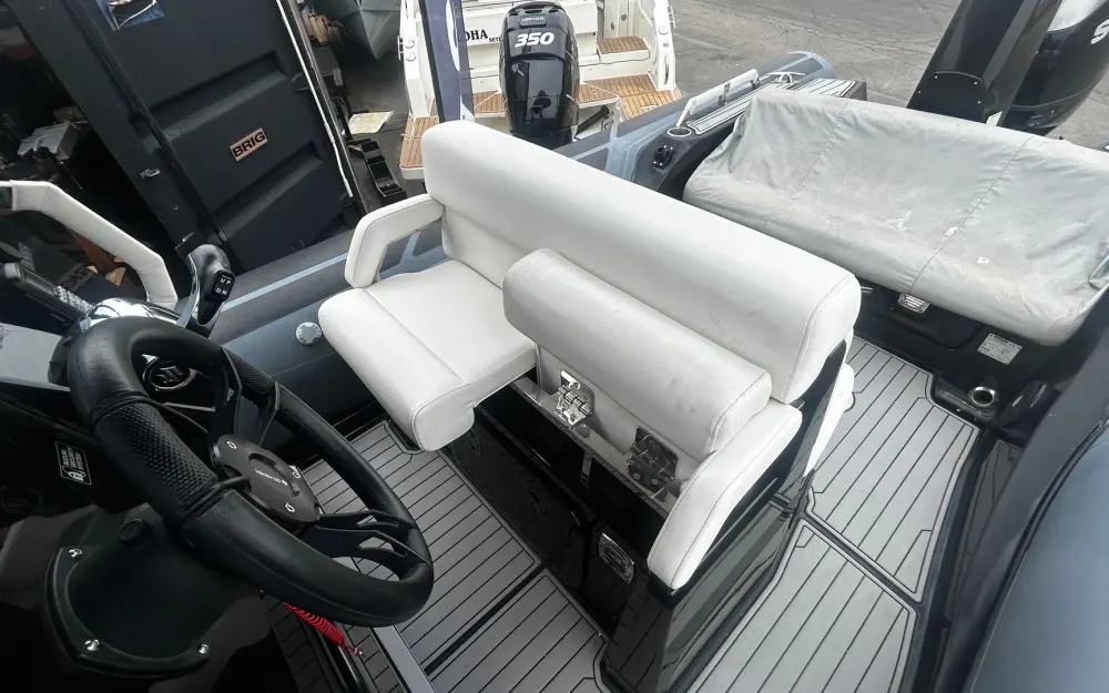 slider 1 Brig Eagle 8