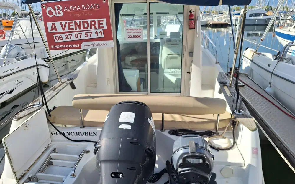 slider 9 Beneteau Antares 650