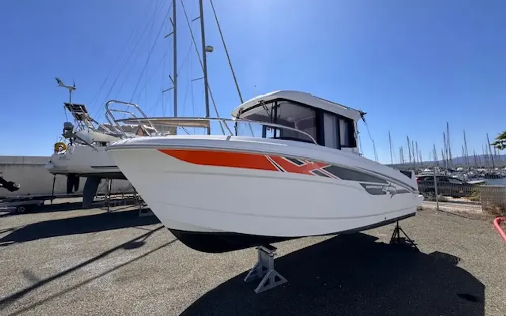 slider 0 Beneteau Barracuda 7