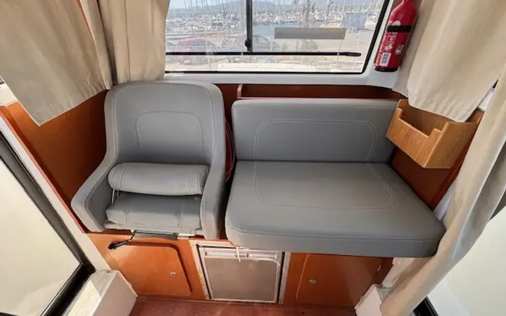 slider 8 Beneteau Barracuda 7