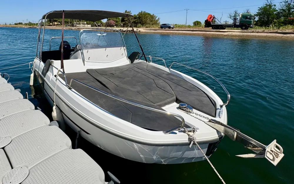 slider 1 Beneteau Flyer 6.6 SUNdeck