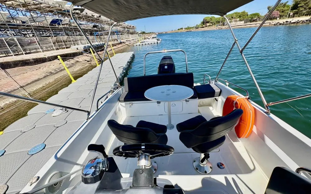 slider 5 Beneteau Flyer 6.6 SUNdeck