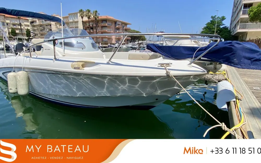 slider 0 Beneteau Flyer 750 Open
