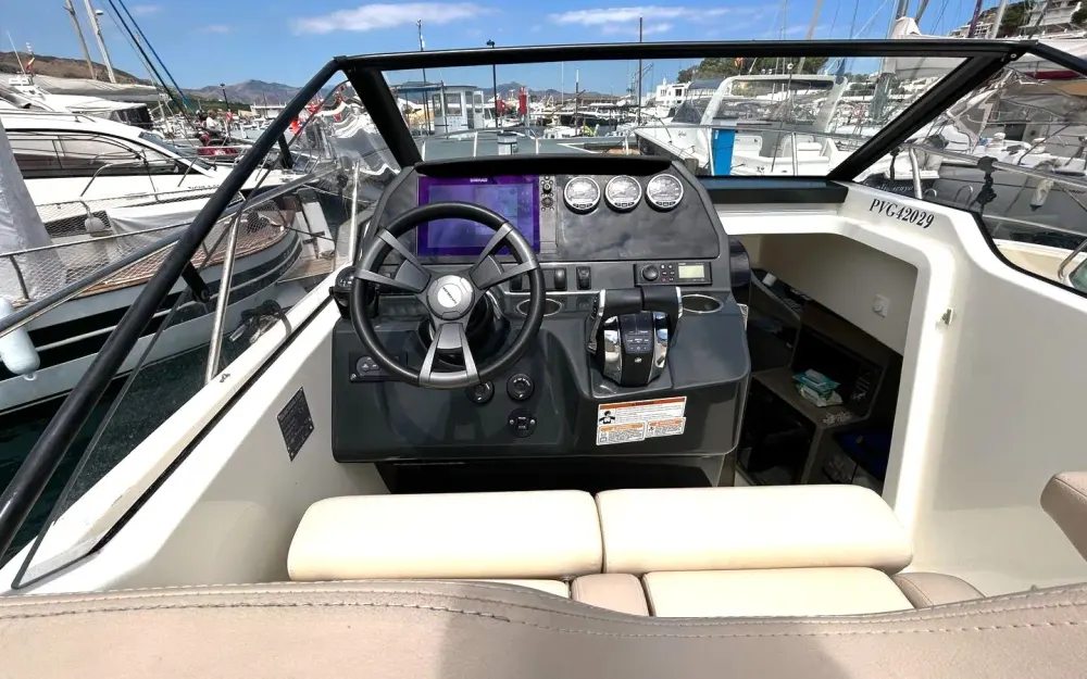 slider 9 Quicksilver Activ 875 Sundeck