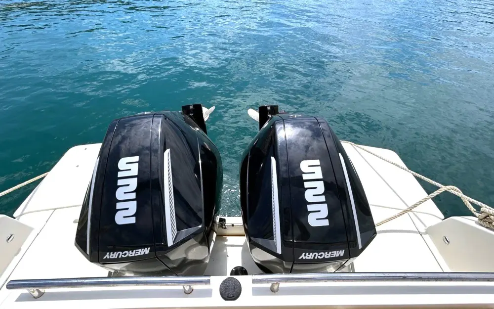 slider 19 Quicksilver Activ 875 Sundeck