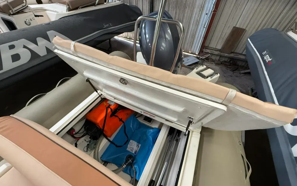 slider 8 Zodiac Medline 650