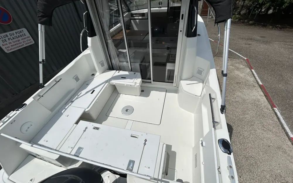 slider 3 Jeanneau Merry Fisher 695