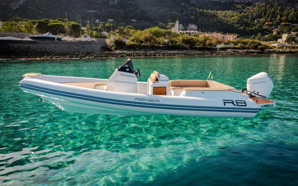 slider 0 Renier R8 Tourer