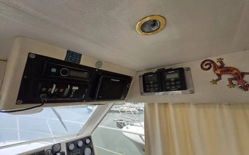 slider 10 Marine Project Princess 315 Fly