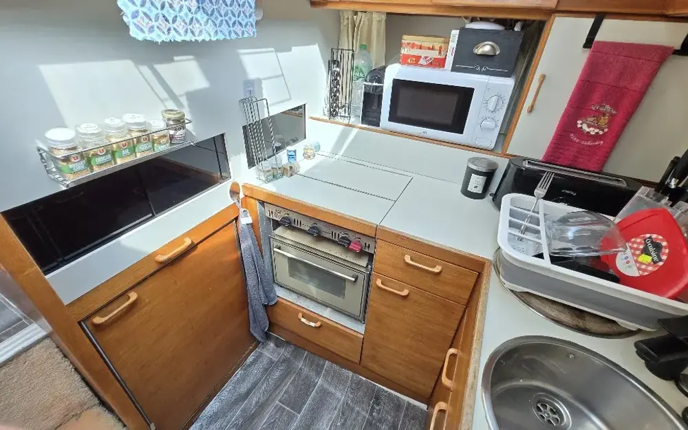 slider 14 Marine Project Princess 315 Fly