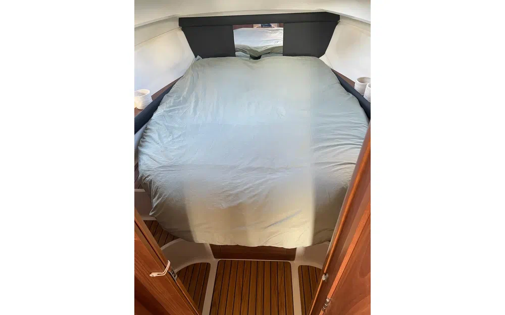 slider 2 Valiant Quicksilver 855 Active Cruiser Avec Place