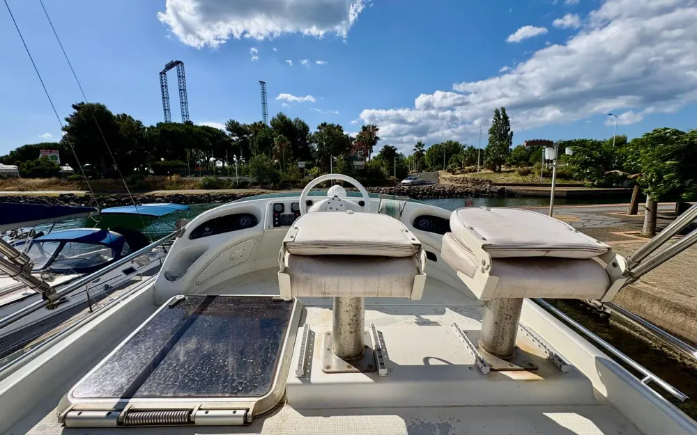 slider 10 Beneteau Flyer 10