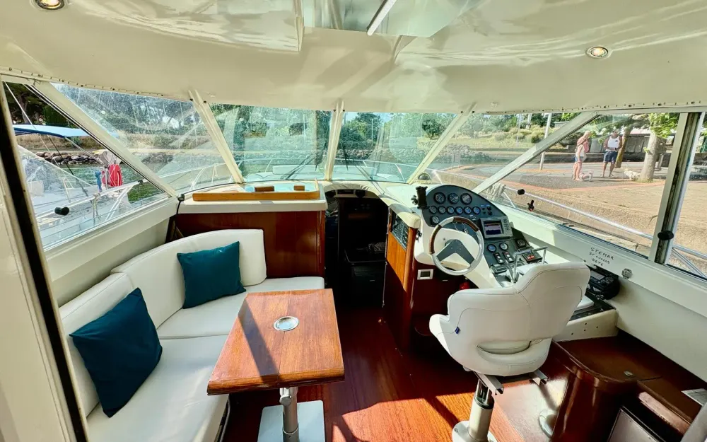 slider 12 Beneteau Flyer 10