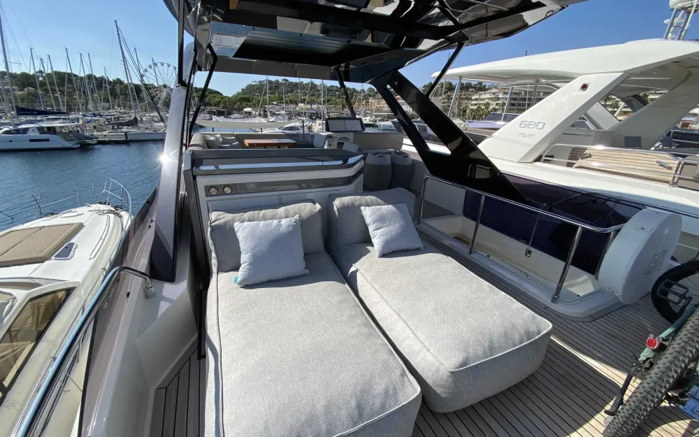 slider 17 Ferretti  720