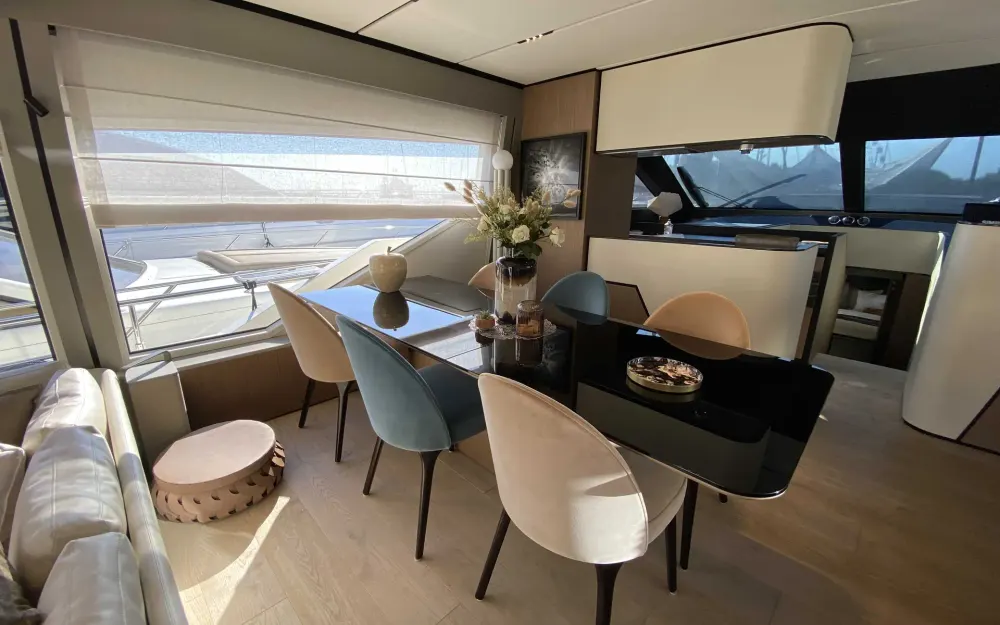 slider 5 Ferretti  720