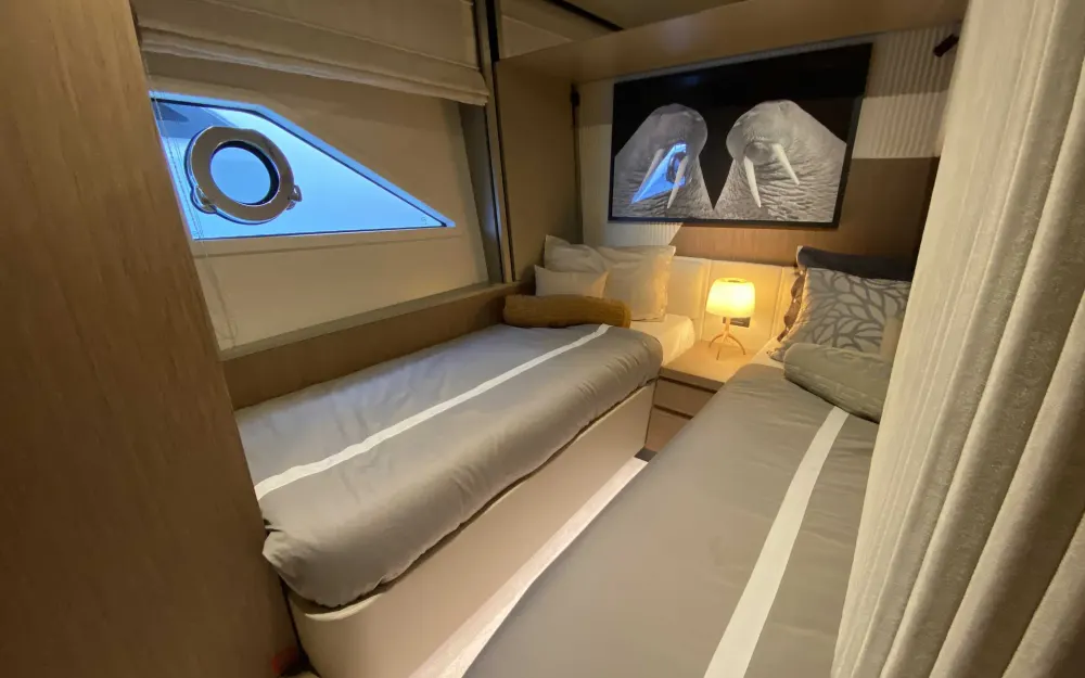 slider 7 Ferretti  720