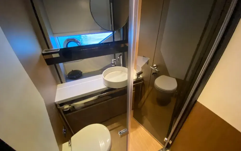 slider 8 Ferretti  720