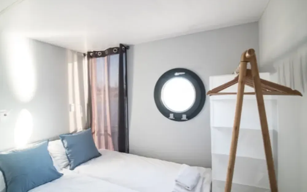 slider 4 La Mare Apartboat L long