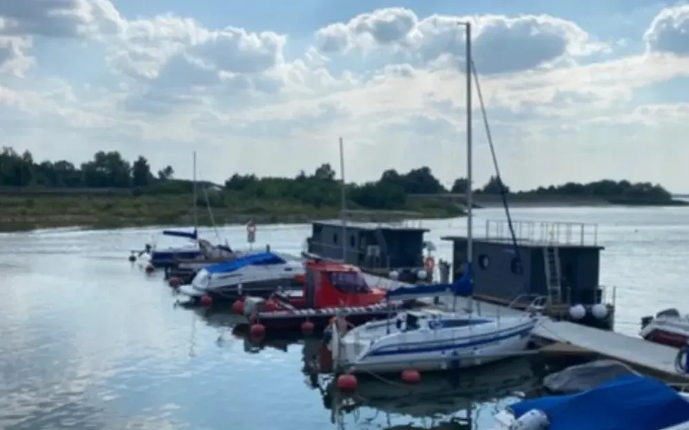 slider 6 La Mare Apartboat L long