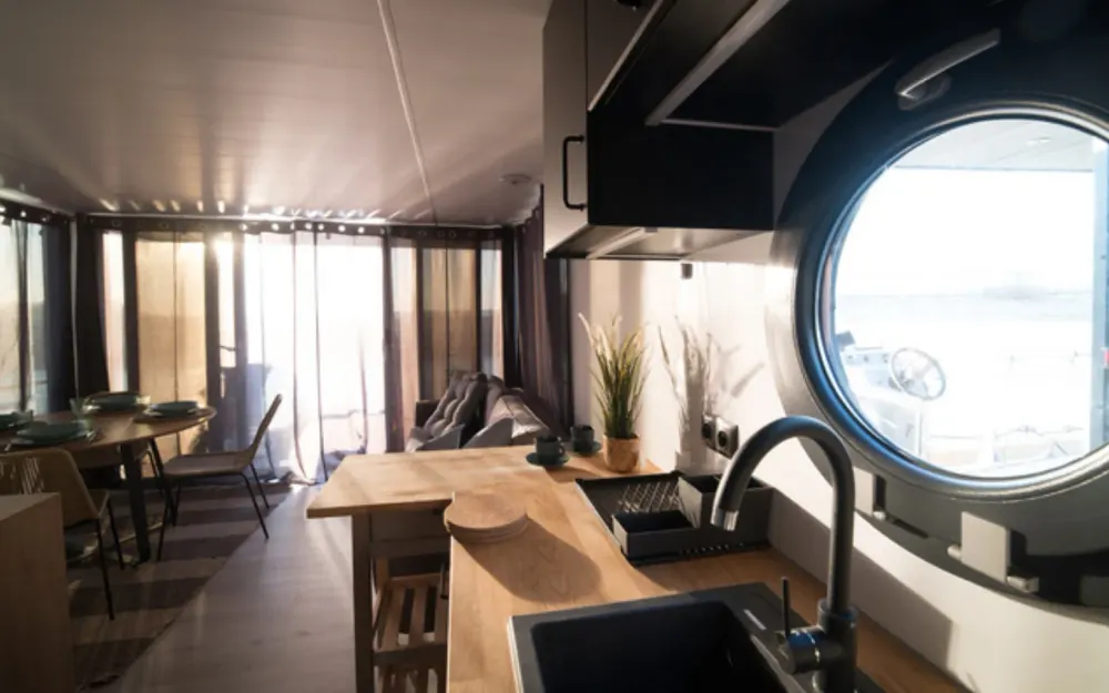 slider 7 La Mare Apartboat L long